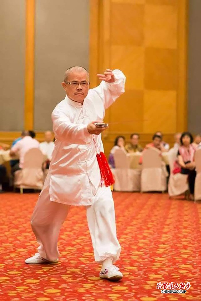 陈善祝获得初级国际太极拳推广拳师资格证