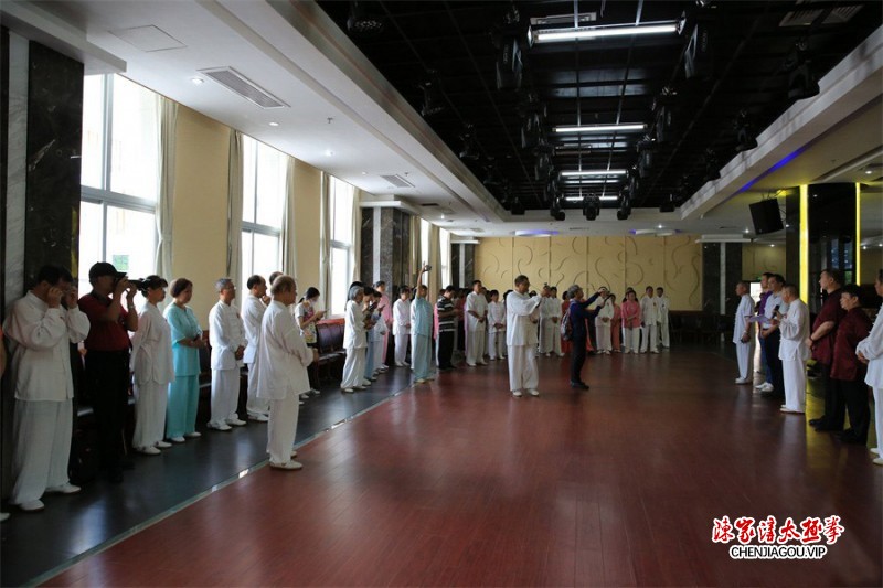 广西老年大学太极拳协会成立