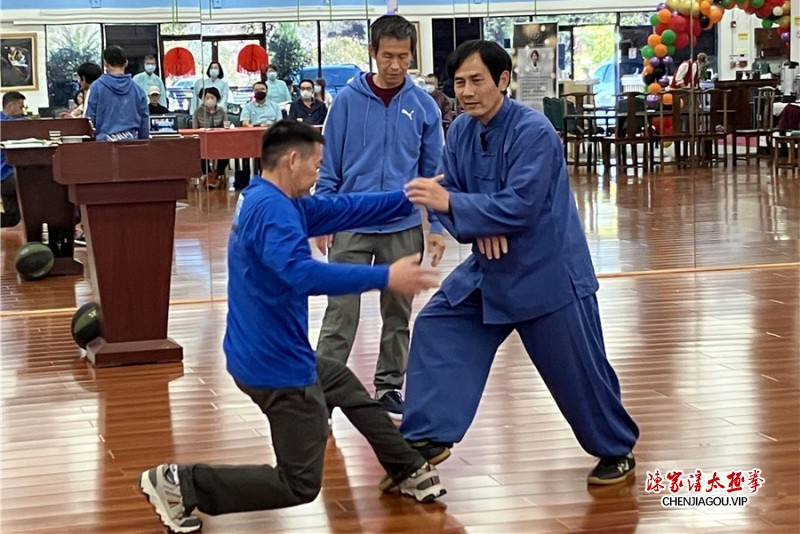 美国硅谷“董事长”太极讲座引人入胜