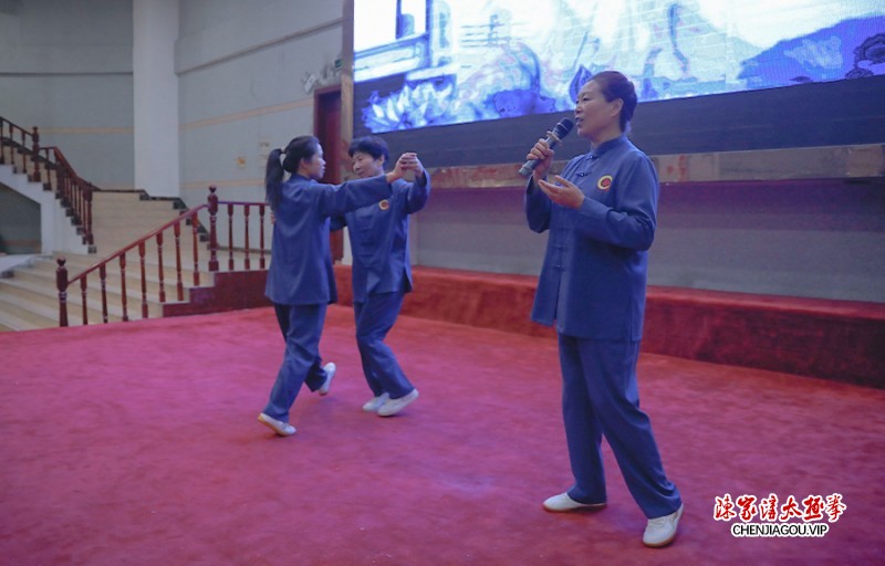 太极晚宴 共话情谊