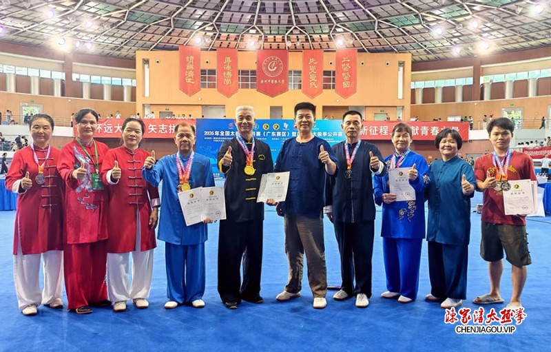 名师传道育英才 赛场夺魁显雄风